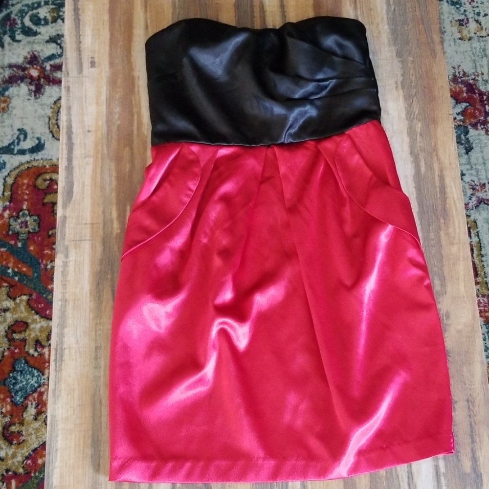 Satin Strapless Mini Dress (WITH POCKETS)